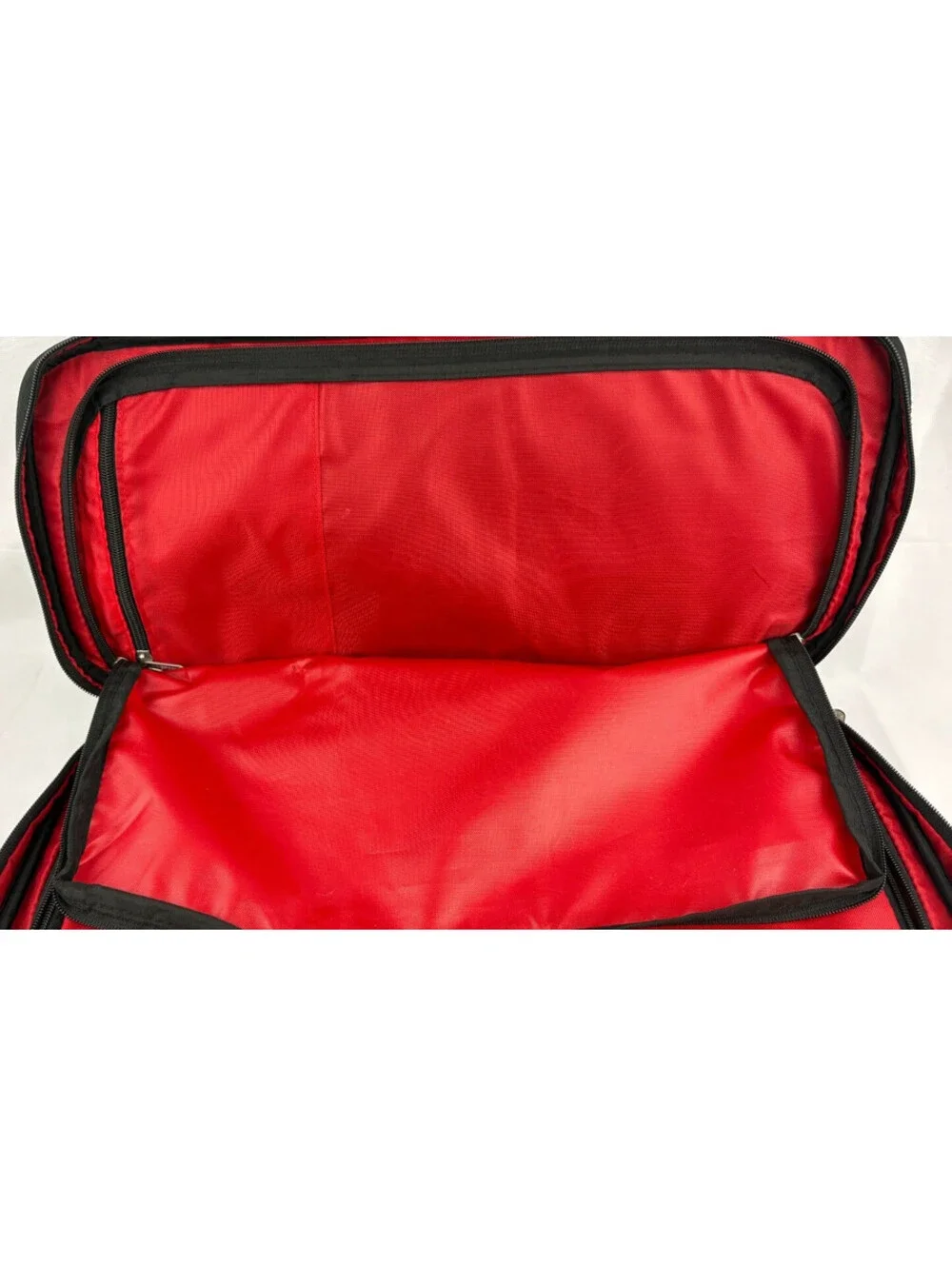 Mercer Culinary 21-Pocket Triple Zip Black Knife Carrying Case